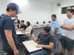 Futuros administradores estudam o comportamento do consumidor